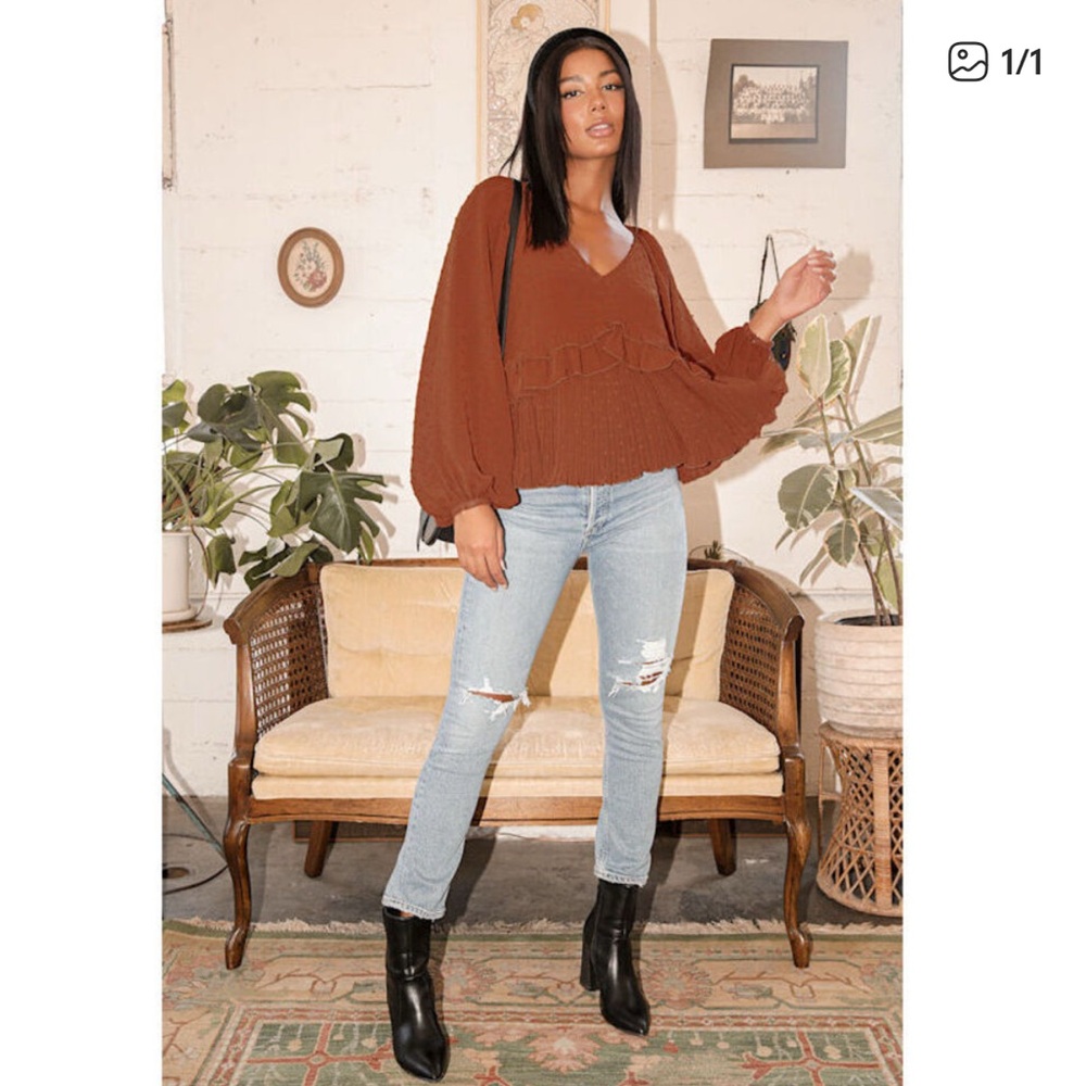 Lulu’s Thrills and Frills Rust Orange Swiss Dot Ruffled Long Sleeve Top size S